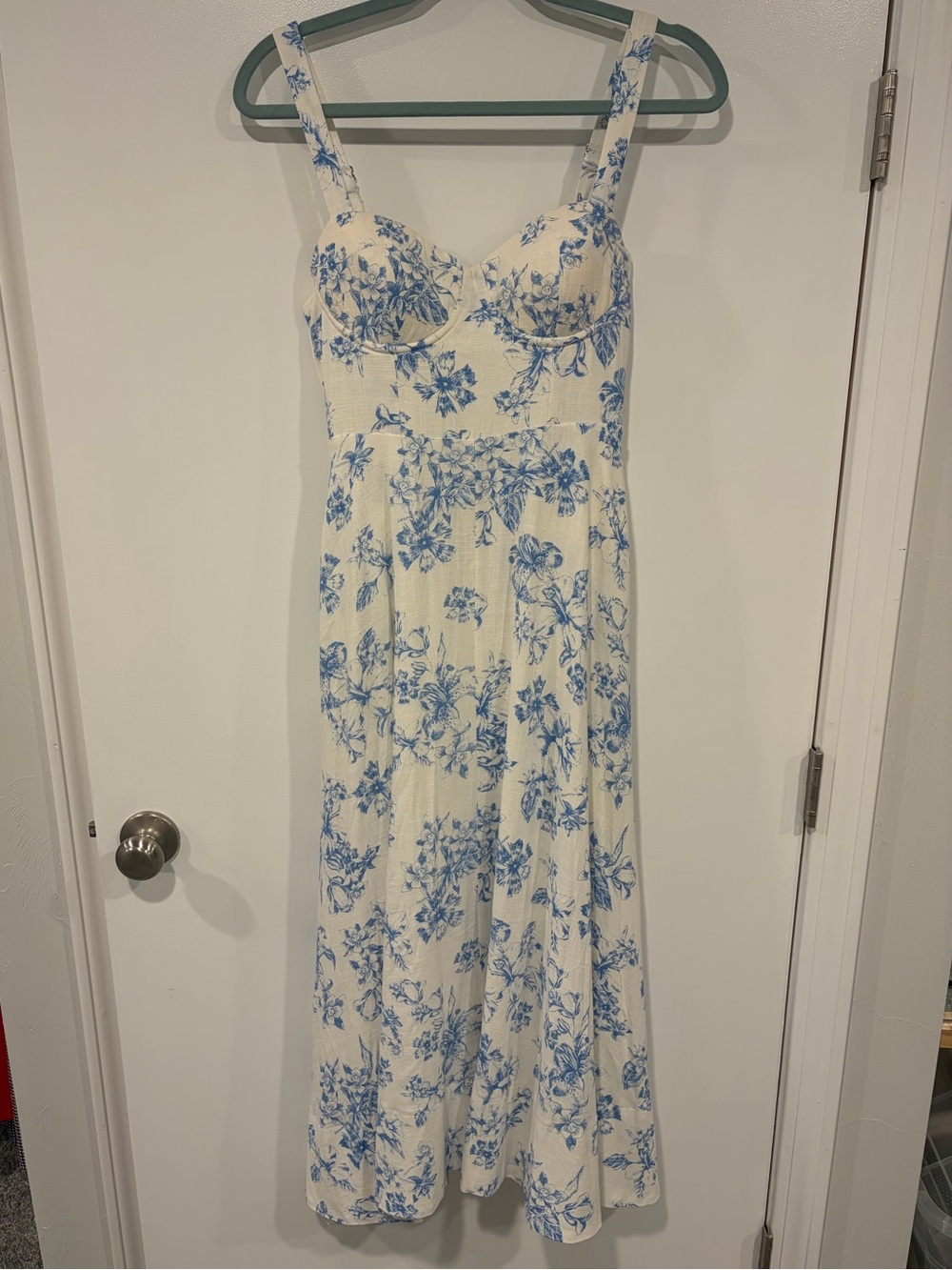NWT floral bustier midi dress, size S